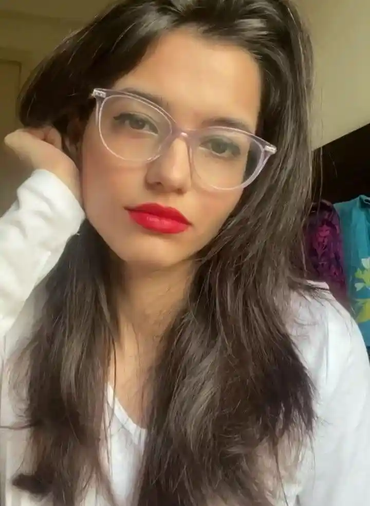 attitude-girl-dp
